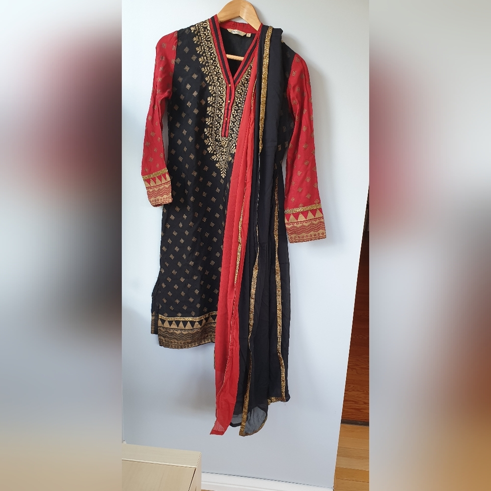 Global desi silk KAMEEZ WITH DUPATTA